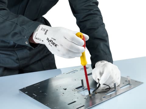 HyFlex™ 11-725