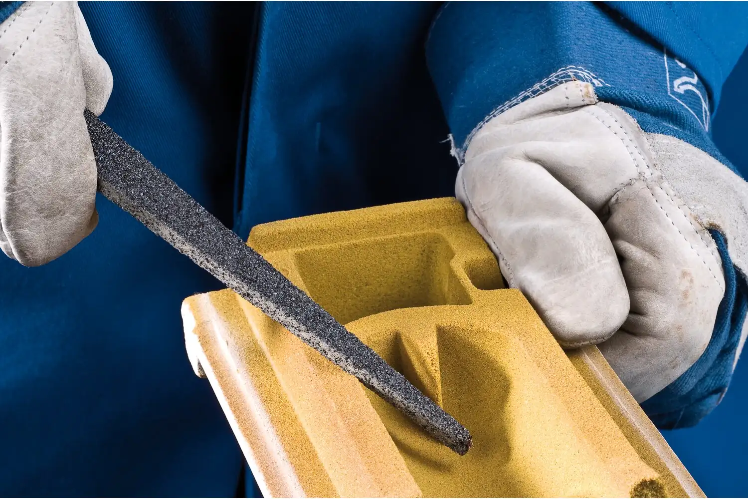 Aşındırıcı segment 235x42x4 mm A46, dökümhanelerde kum kalıpları çalışmalarında 2