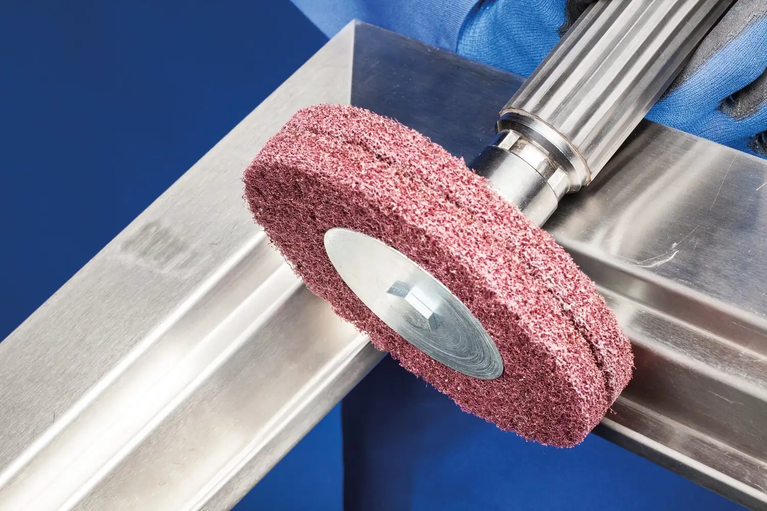 POLINOX elyaf diskler çap 100 mm merkez delik çapı 13 mm A100 hassas taşlama ve finisaj için 2