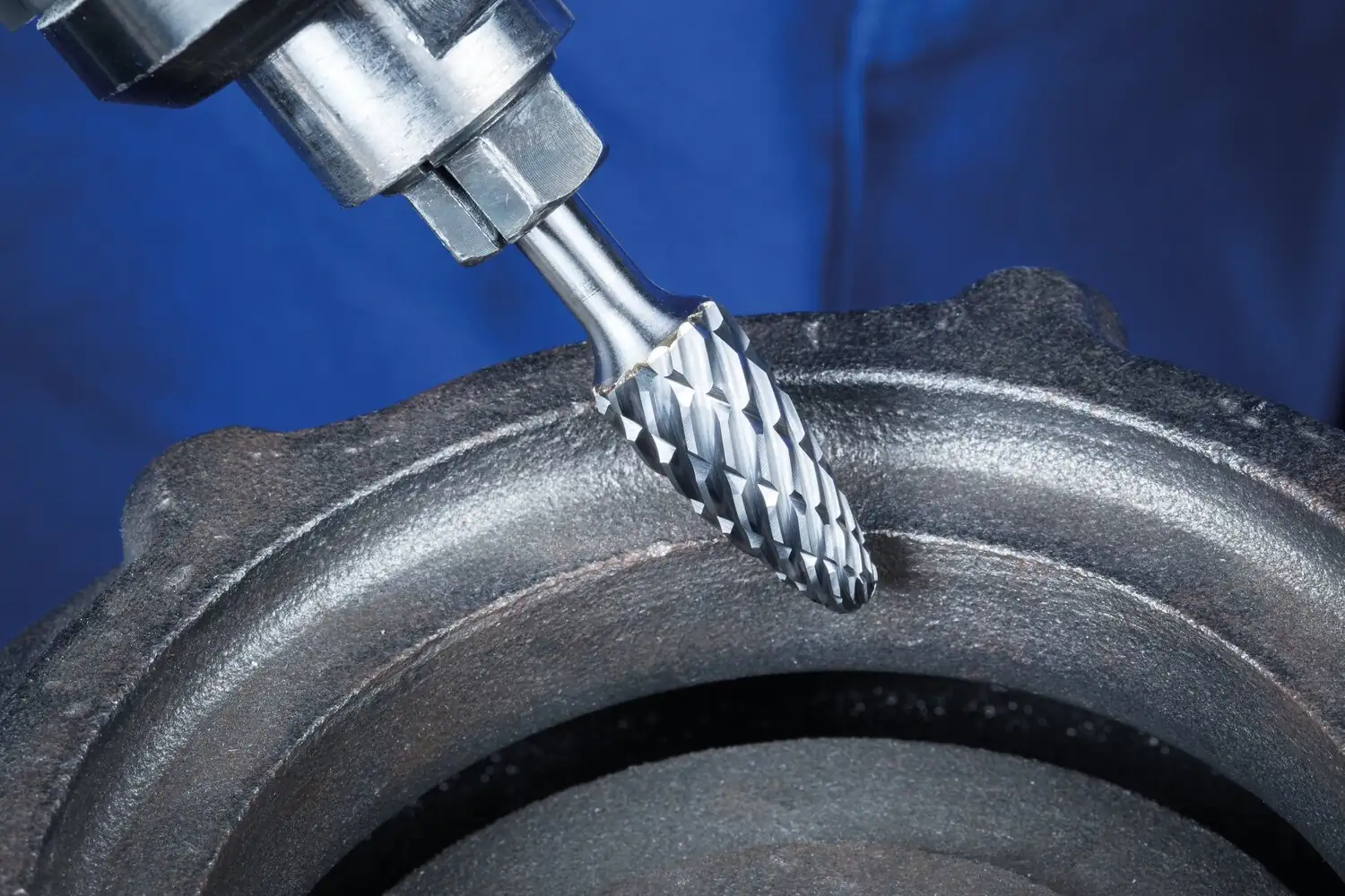 Tungsten karbür yüksek performans freze CAST ağaç şekli radyüs uçlu RBF çap 06x18 mm sap çapı 6 mm döküm demir için 3
