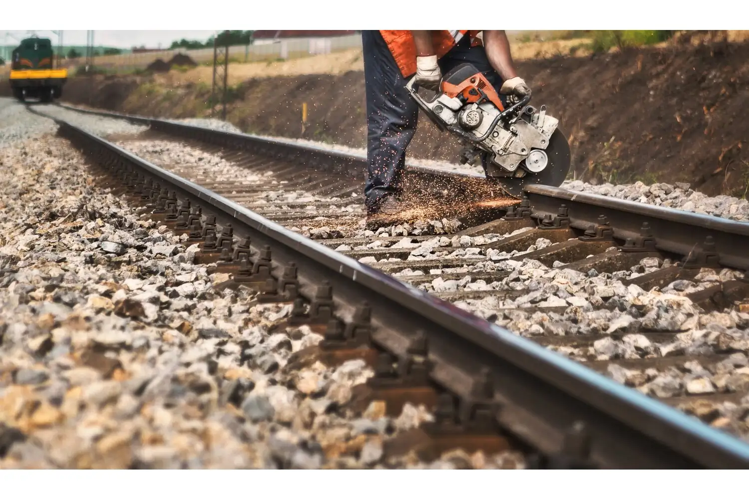 Ray kesme taşı T 300x3,8x25,4 mm raylı yol rayları için Performans Serisi SG RAIL 2