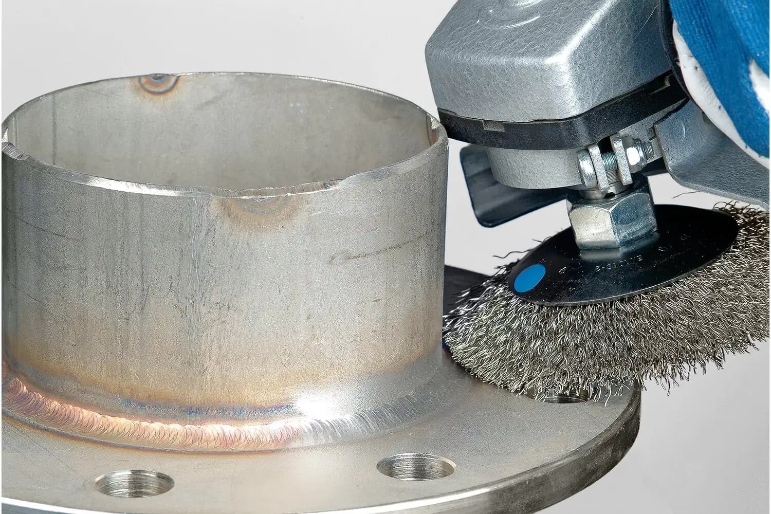 Konik fırça saçaklı KBU çap 100x10 mm M14 paslanmaz çelik tel çapı 0,35 mm açılı taşlama makineleri 3