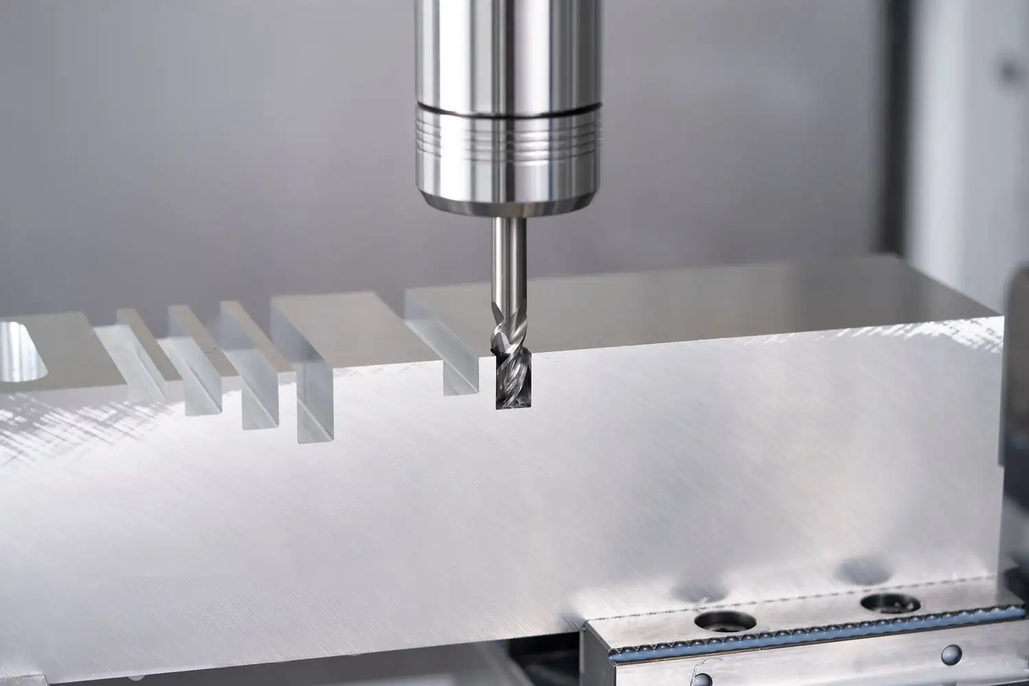 Karbür parmak freze çap 10 mm, 3 ağızlı, 2xDC, boyun talaş kanalı ekstra uzun, pah 0,2 mm, kaplamasız, HA şaft, Performans Alüminyum 3