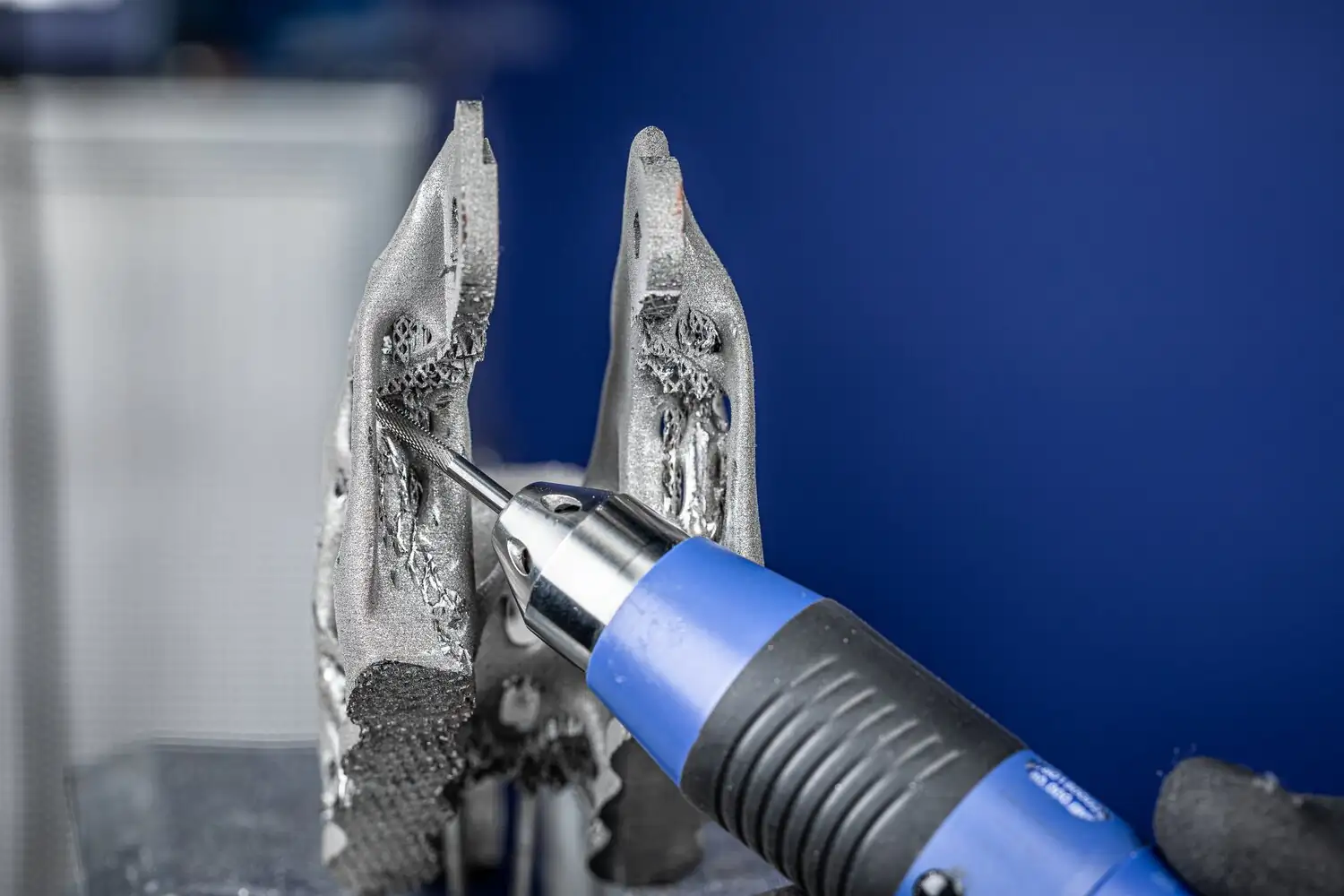 Tungsten karbür yüksek performans freze sivri uçlu ağaç SPG çap 03x13 mm sap çapı 3 mm TITANIUM titanyum için 2